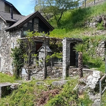 Villa Rustico "Casa Di Sasso" Intragna Exterior foto