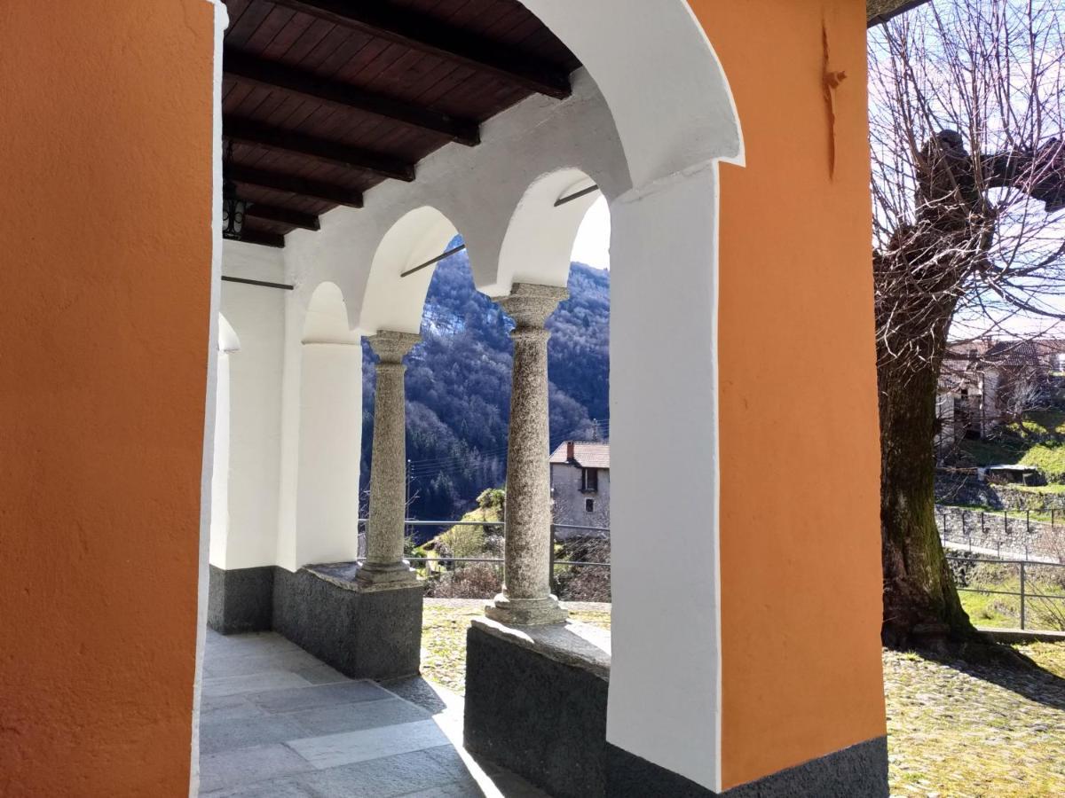 Villa Rustico "Casa Di Sasso" Intragna Exterior foto